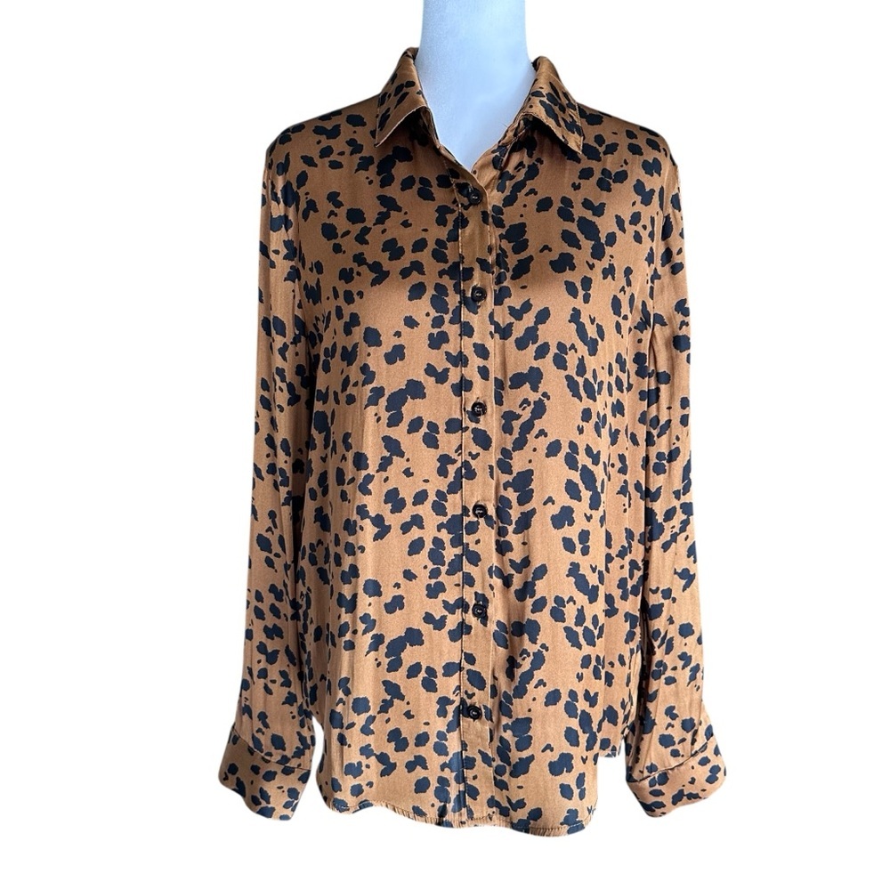 Audrey Parks + Francesca’s Leopard Print Button Down Blouse Size M